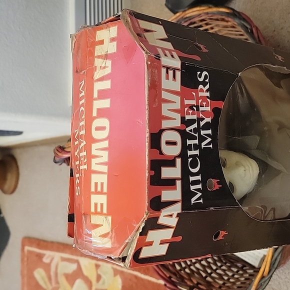 Halloween Michael Myers collectibles - Picture 4 of 13